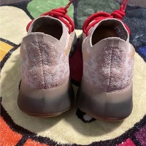 Yeezy 380 “Pepper”